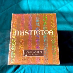 Henri Bendel Mistletoe Candle NEW